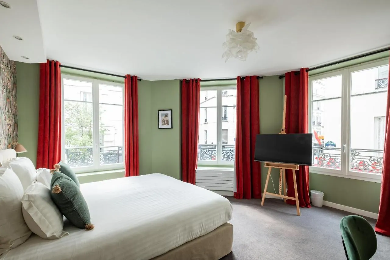 Hotel Des Batignolles Paris