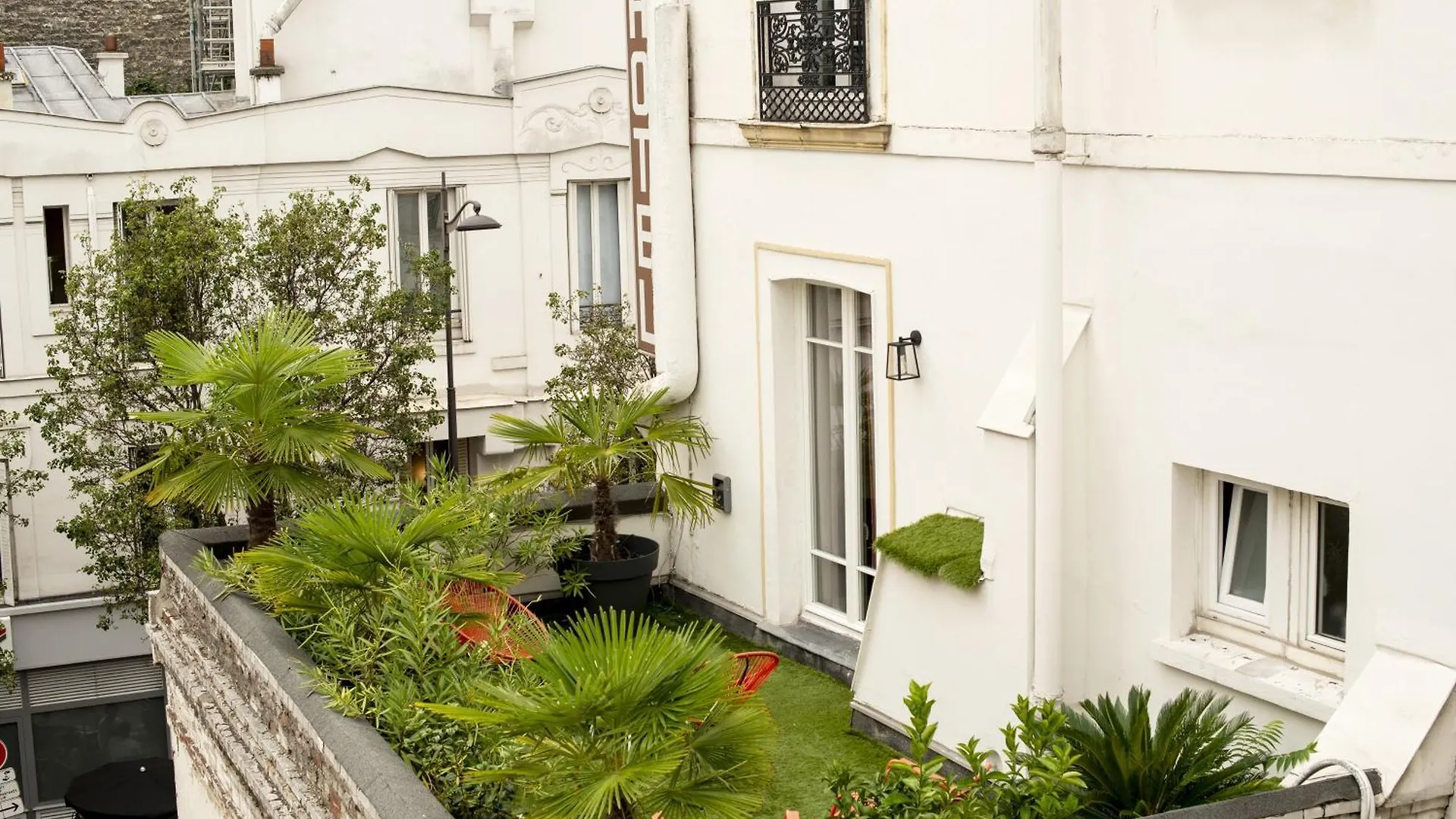 Hotel Des Batignolles Paris