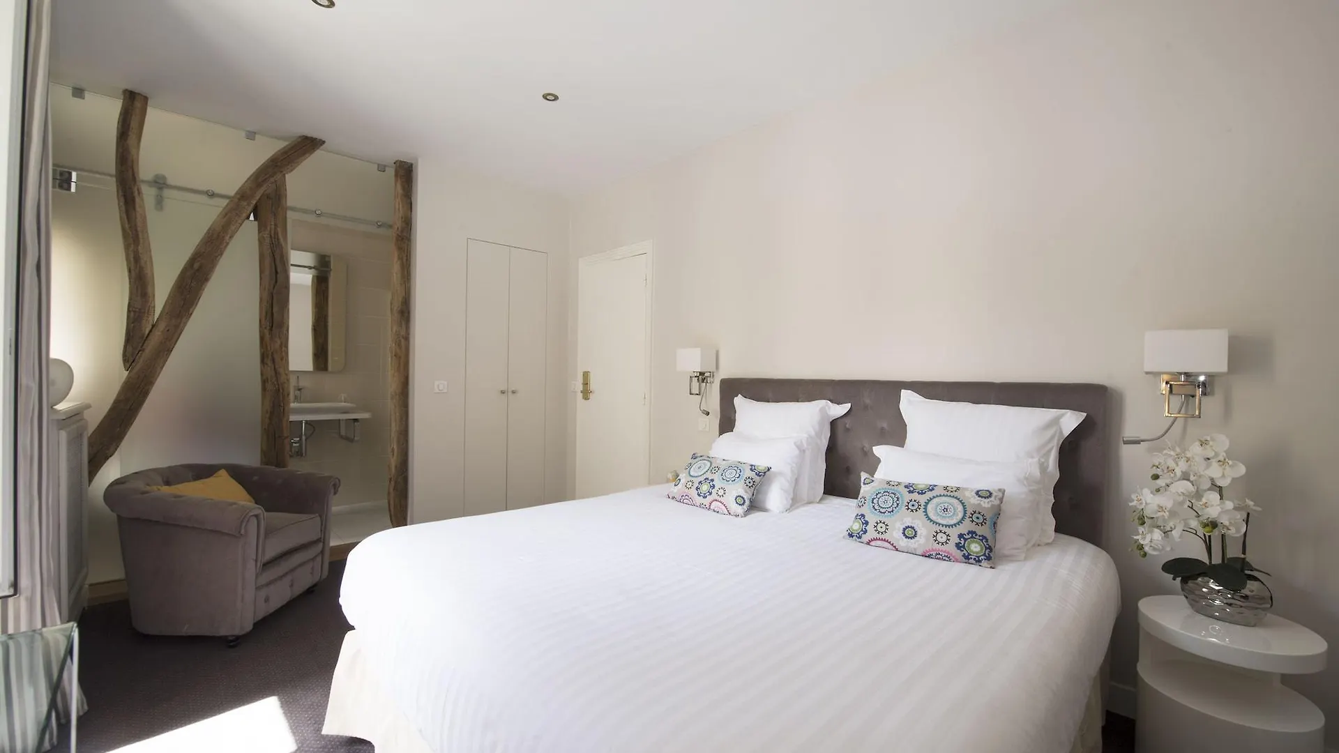 Hotel Des Batignolles Parigi