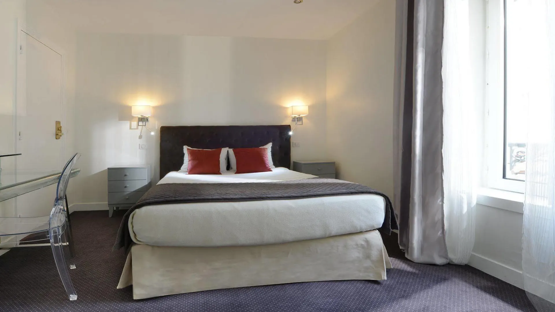 Hotel Des Batignolles Paris