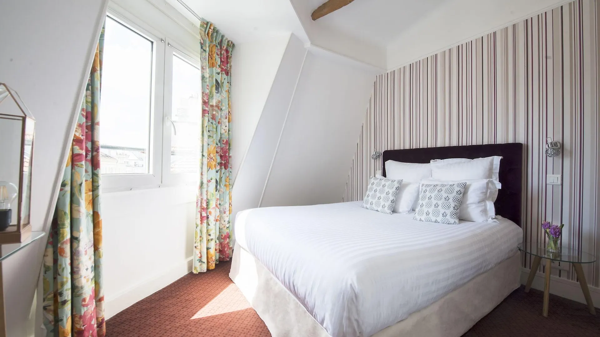 Hotel Des Batignolles Paris