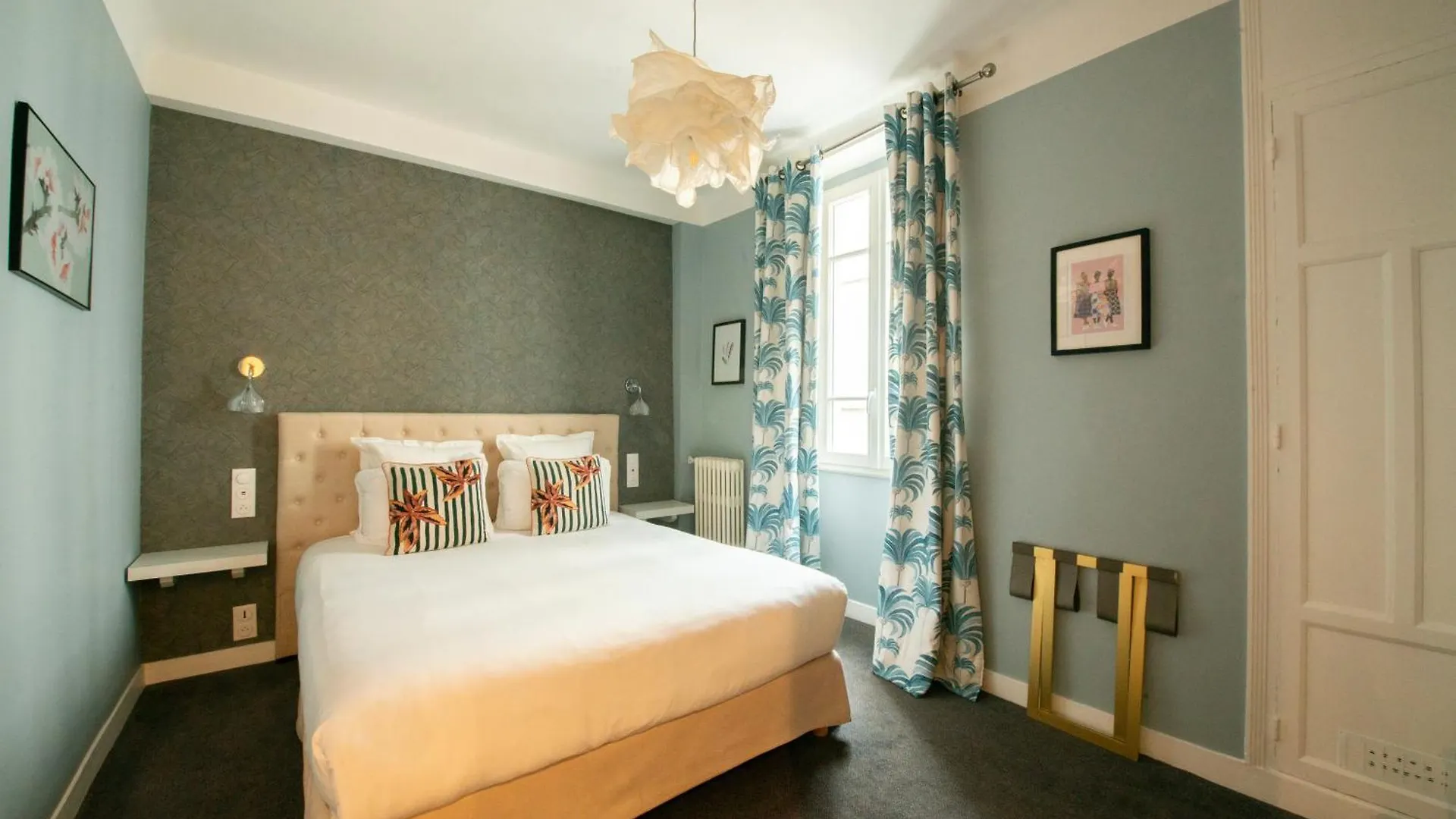 ***  Hotel Des Batignolles Paris Frankrike