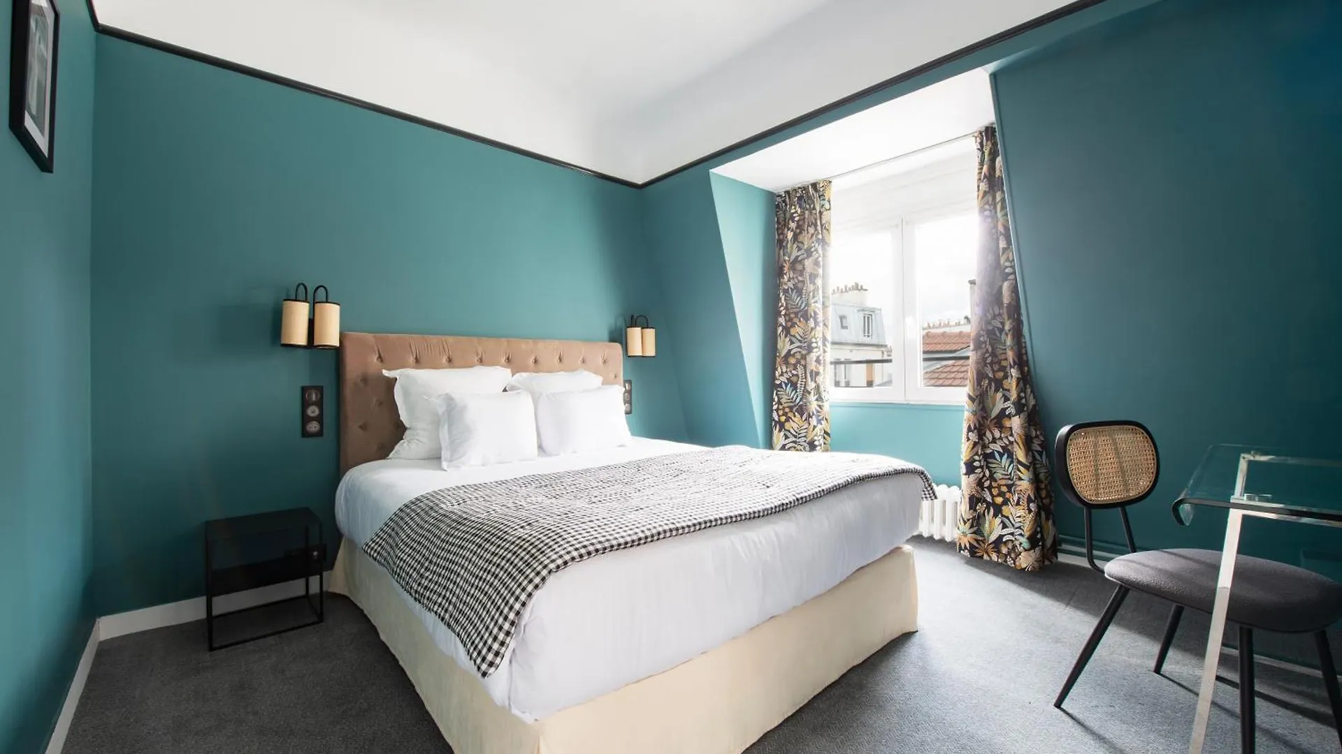 Hotel Des Batignolles Paris