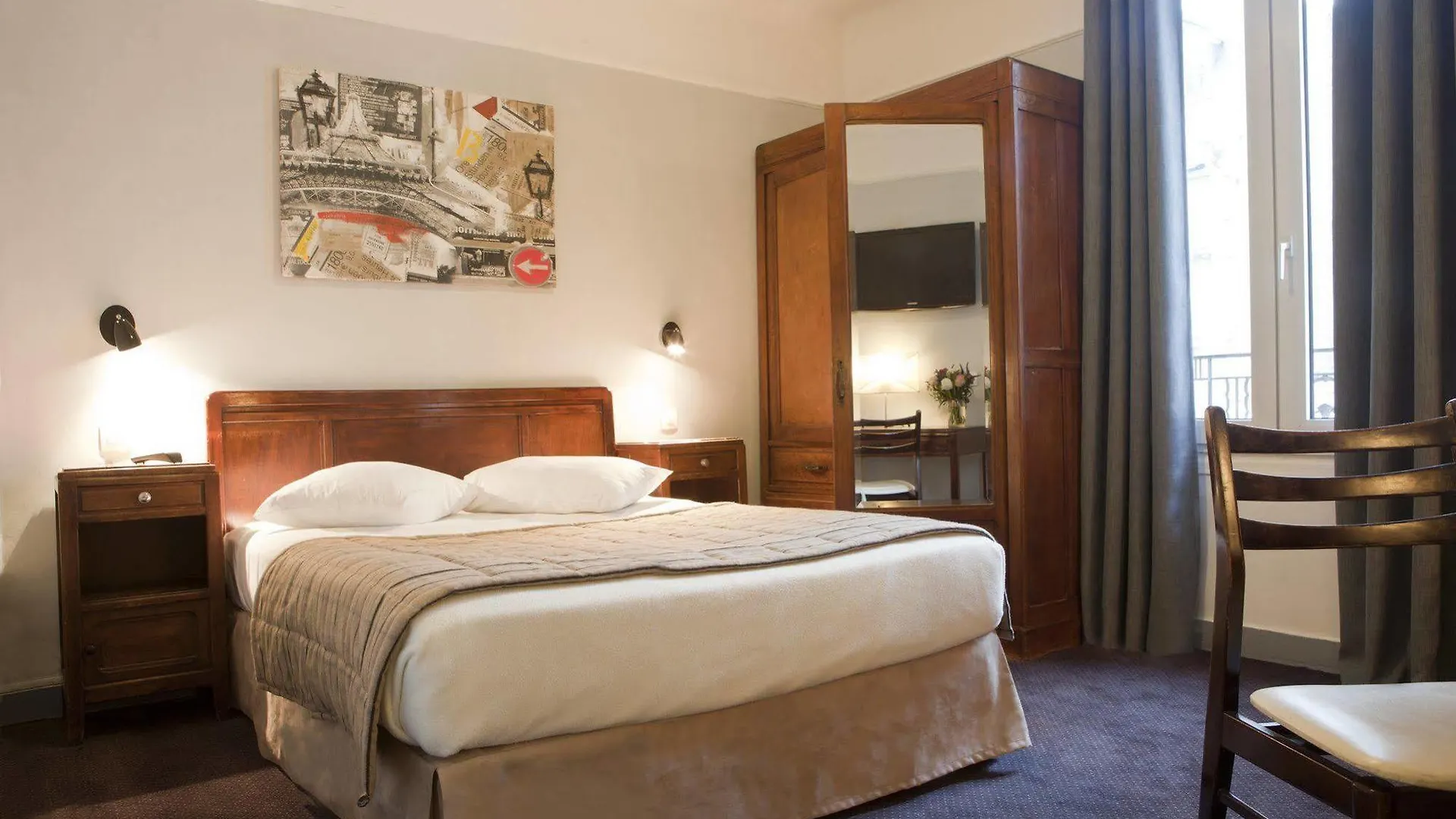 Hotel Des Batignolles Paris
